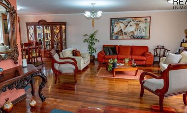VENTA DE CASA - 4 DORMITORIOS - SECTOR PUERTAS DEL SOL