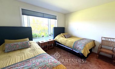 Casa emplazada en 2 sitios Santa María del Mar