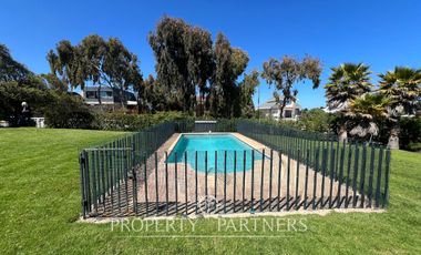 Casa emplazada en 2 sitios Santa María del Mar