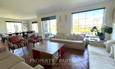 Casa emplazada en 2 sitios Santa María del Mar