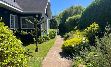 Casa emplazada en 2 sitios Santa María del Mar