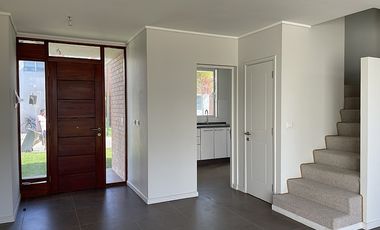 CASAS EN VENTA EN ISLA DE MAIPO (CÓD. 437)