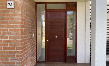 CASAS EN VENTA EN ISLA DE MAIPO (CÓD. 437)