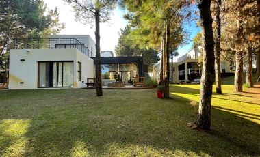 Casa de 6 ambientes en venta en COSTA ESMERALDA - DEPORTIVO II LOTE 400