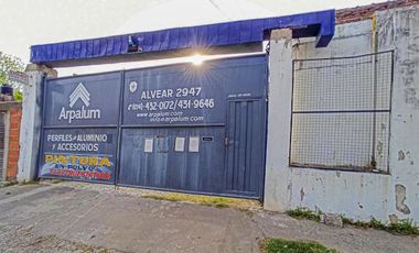 Gran galpón de 1.338 m² más playa de estacionamiento