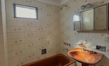 APTO CREDITO Departamento 3 ambientes en moron centro con balcon al frente