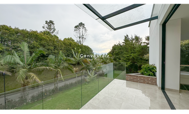 Venta de Casa Campestre en Parcelación Alto de Palmas