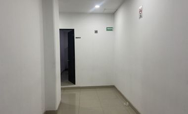EDIFICIO EN VENTA, EN ESQUINA, CENTRO URBANO, CUAUTITLAN, CON LOCAL P.B.