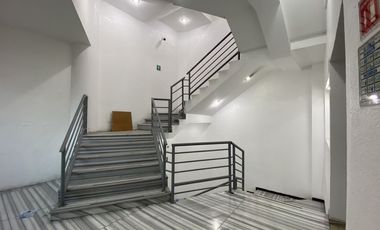 EDIFICIO EN VENTA, EN ESQUINA, CENTRO URBANO, CUAUTITLAN, CON LOCAL P.B.