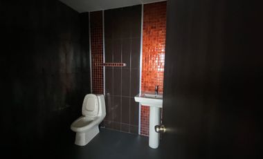 EDIFICIO EN VENTA, EN ESQUINA, CENTRO URBANO, CUAUTITLAN, CON LOCAL P.B.