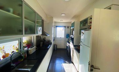 Departamento de categoría con terraza propia , cochera doble y baulera.