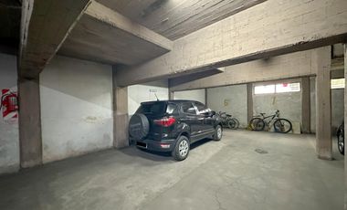 Departamento en venta en Lanús Oeste 4 ambientes con cochera