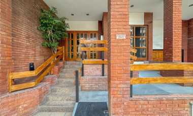 Departamento en venta en Lanús Oeste 4 ambientes con cochera