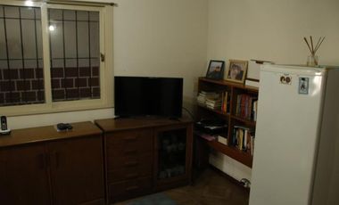 Venta Casa  8 ambientes en Coghlan | jardin | cochera