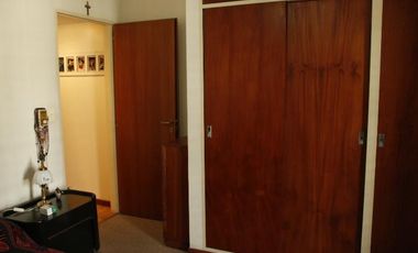 Venta Casa  8 ambientes en Coghlan | jardin | cochera