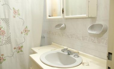 Venta Casa  8 ambientes en Coghlan | jardin | cochera