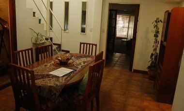 Venta Casa  8 ambientes en Coghlan | jardin | cochera