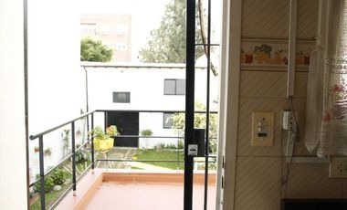 Venta Casa  8 ambientes en Coghlan | jardin | cochera