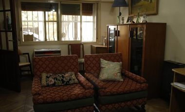 Venta Casa  8 ambientes en Coghlan | jardin | cochera