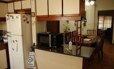 Venta Casa  8 ambientes en Coghlan | jardin | cochera