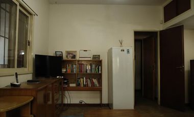 Venta Casa  8 ambientes en Coghlan | jardin | cochera