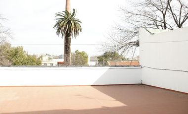 Venta Casa  8 ambientes en Coghlan | jardin | cochera