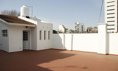 Venta Casa  8 ambientes en Coghlan | jardin | cochera
