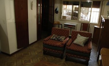Venta Casa  8 ambientes en Coghlan | jardin | cochera