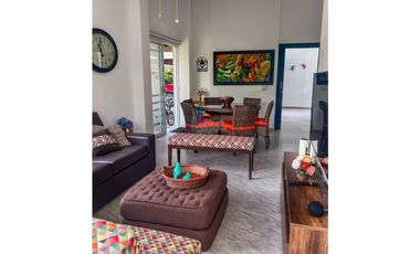 En venta casa campestre en condominio en Restrepo, Meta