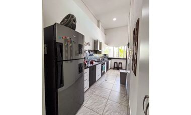 En venta casa campestre en condominio en Restrepo, Meta