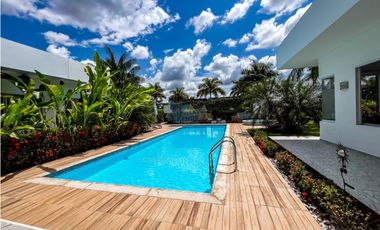 En venta casa campestre en condominio en Restrepo, Meta