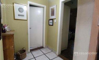 Muy linda casa 2 ambientes con departamento en el fondo