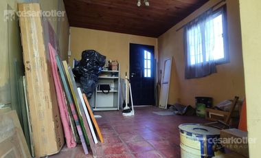 Muy linda casa 2 ambientes con departamento en el fondo