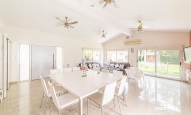 Casa 3 dormitorios en venta - Centro, Funes