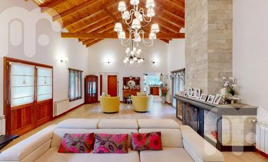 VENTA CASA 4 DORMITORIOS CAMPOS DE ROCA