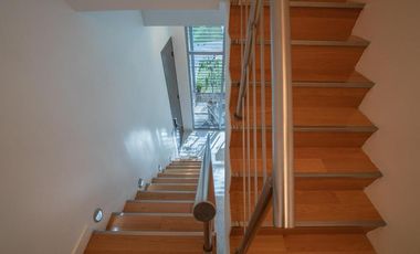 Forum Alcorta - Casa de 6 ambientes con  terraza propia. Belgrano - Venta