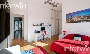 Forum Alcorta - Casa de 6 ambientes con  terraza propia. Belgrano - Venta