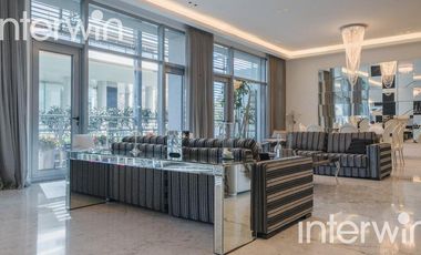 Forum Alcorta - Casa de 6 ambientes con  terraza propia. Belgrano - Venta