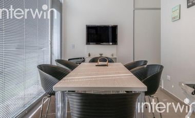 Forum Alcorta - Casa de 6 ambientes con  terraza propia. Belgrano - Venta