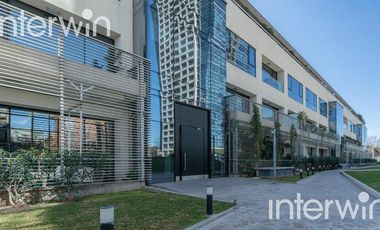 Forum Alcorta - Casa de 6 ambientes con  terraza propia. Belgrano - Venta