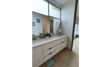 VENTA DE APARTAMENTO EN BUEN SECTOR DE LA CIUDAD