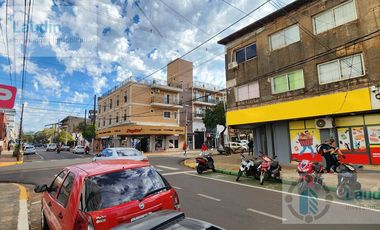 Se vende edificio completo con locales y departamentos - Posadas