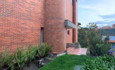 ARRIENDO LINDA CASA EN BOSQUES DEL MARQUEZ 3 HAB, TERRAZA, NIVELES