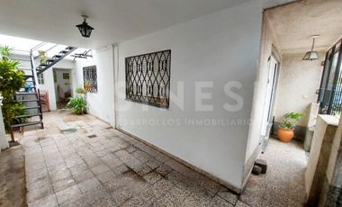 Casa Multifamiliar - Libertad -  General San Martin