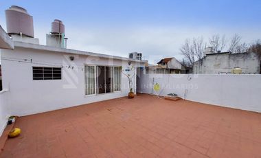 Casa Multifamiliar - Libertad -  General San Martin