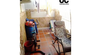 Se vende casa - Bario Costa Hermosa