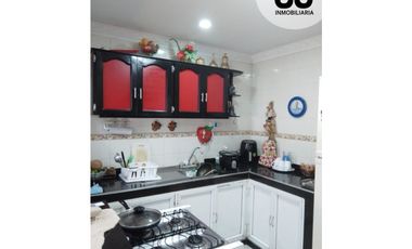 Se vende casa - Barrio Las Nubes