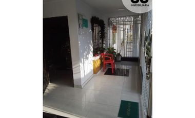 Se vende casa - Barrio Las Nubes