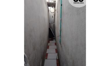 Se vende casa - Barrio Las Nubes