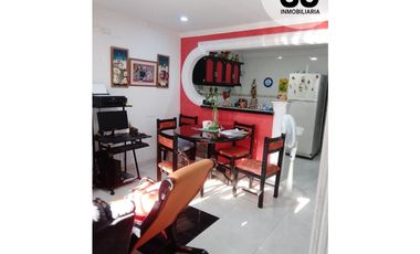 Se vende casa - Barrio Las Nubes